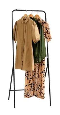 Portant MOLTRUP Noir -Meubles Reduction Magasin 186029