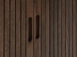 Buffet LYNGVIG 160 Cm 2 Portes Coulissantes Chêne Foncé -Meubles Reduction Magasin 213436